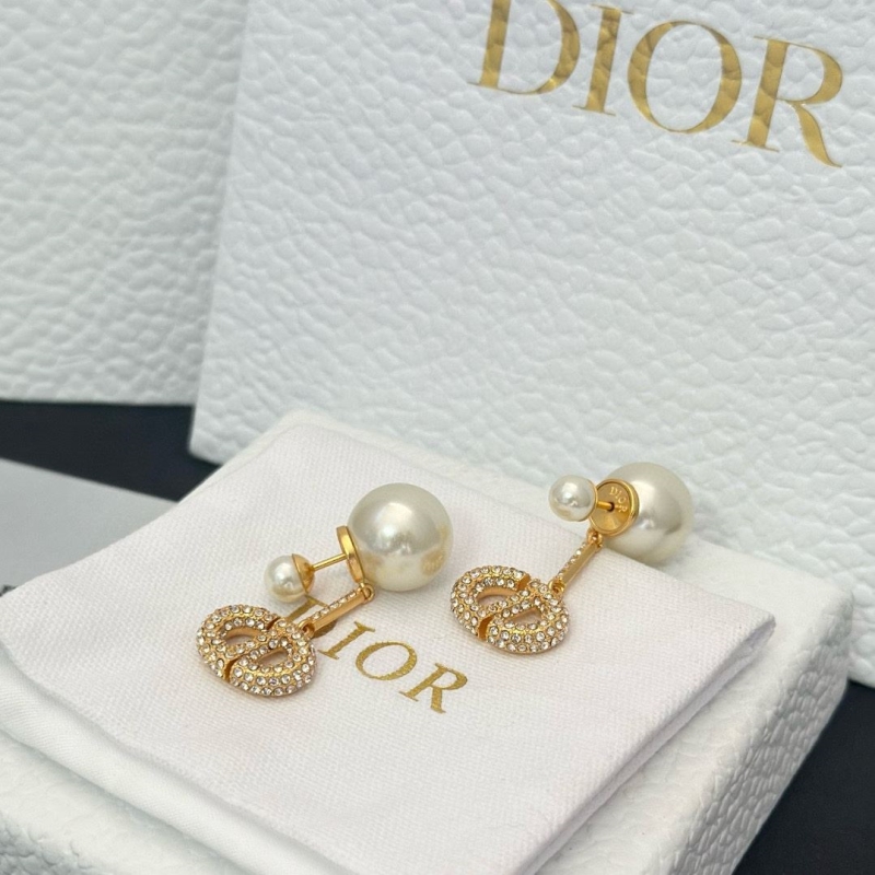 chr1st1an D10r earrings